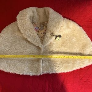 Vintage Free People Faux Fur Capelet with original pin and charms XS/S